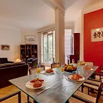 Lejlighed The Seine & Pont De L'alma - 2br With Balcony - Cityapartmentstay