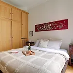 The Seine & Pont De L'alma - 2br With Balcony - Cityapartmentstay