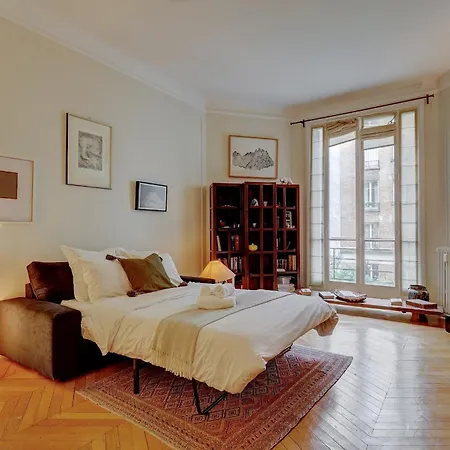 Lejlighed The Seine & Pont De L'alma - 2br With Balcony - Cityapartmentstay Paris
